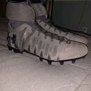 C1N UnderArmor football cleats